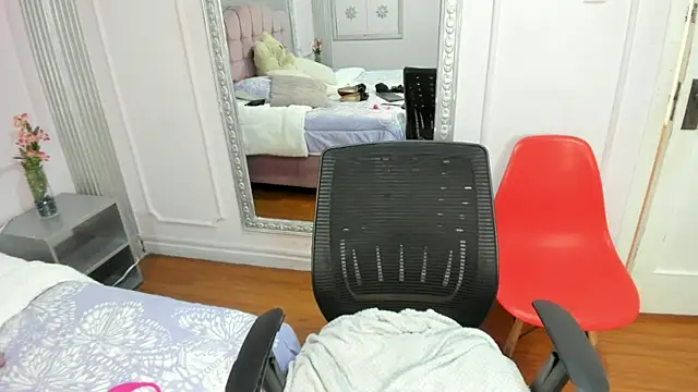 Snapshot of Sabrina_Cutte chatting on March 2026 03:44:02 PM Sabrina Cutte online show from March 2026 03:44:02 PM