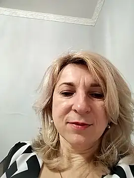 AhlyssaLove1155 online show from December 2025 07:53:02 PM