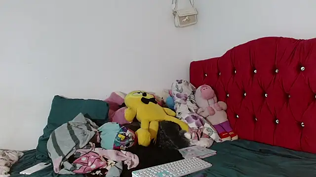 Snapshot of Alisson_Very_Dirty chatting on March 2026 05:19:01 AM Alisson Very Dirty online show from March 2026 05:19:01 AM