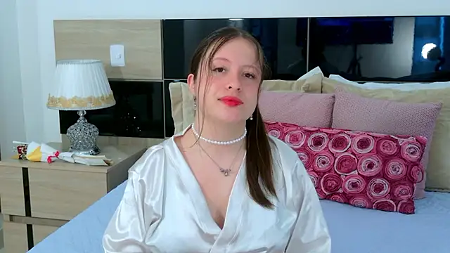 Snapshot of BellaFlecher chatting on March 2026 03:16:01 PM BellaFlecher online show from March 2026 03:16:01 PM