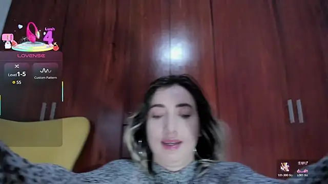 Snapshot of carly_grasso chatting on November 2025 07:33:02 AM carly grasso online show from November 2025 07:33:02 AM