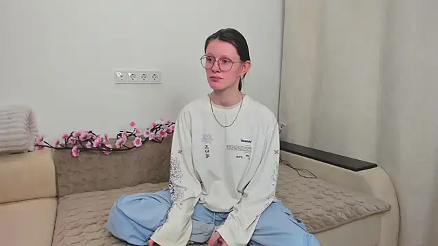 RoxyHerena online show from December 2025 12:35:02 PM