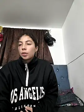 Mishelle-Brizo- online show from December 2025 03:44:02 AM