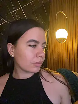 Snapshot of ValentinaEliot chatting on April 2026 04:22:01 AM ValentinaEliot online show from April 2026 04:22:01 AM