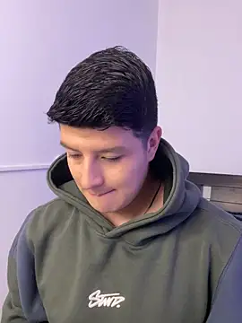 Goldenknight33 online show from March 2026 01:06:02 PM