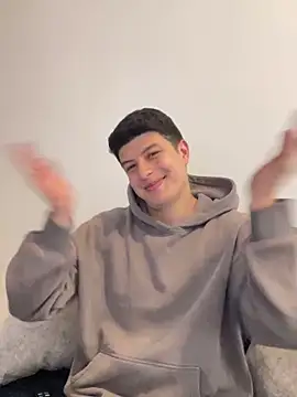 Snapshot of Goldenknight33 chatting on March 2026 08:56:02 PM Goldenknight33 online show from March 2026 08:56:02 PM