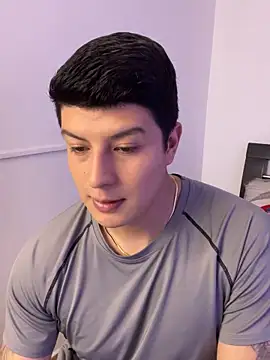 Snapshot of Goldenknight33 chatting on April 2026 02:10:02 PM Goldenknight33 online show from April 2026 02:10:02 PM