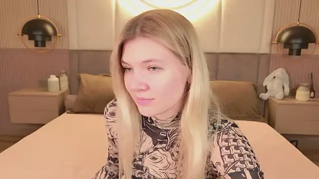 Vivien Hans online show from May 2026 09:01:02 PM
