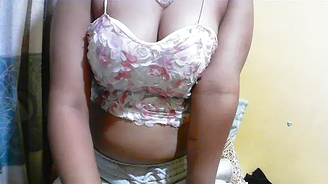 Snapshot of begum_nepal chatting on April 2026 04:34:02 PM begum nepal online show from April 2026 04:34:02 PM