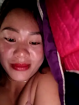 Snapshot of mayni012314 chatting on February 2026 09:01:02 AM mayni012314 online show from February 2026 09:01:02 AM