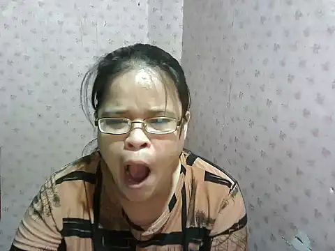 Hotty babe23 online show from December 2025 04:12:02 PM