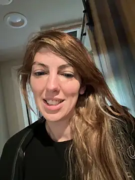 Snapshot of CelestialRuby chatting on October 2025 02:35:01 PM CelestialRuby online show from October 2025 02:35:01 PM