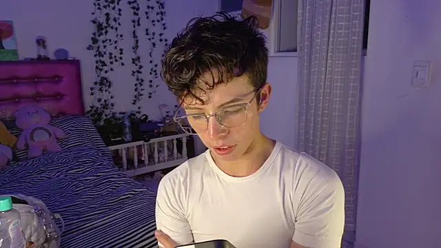 Snapshot of Dani_Dancer chatting on June 2026 01:06:01 AM Dani Dancer online show from June 2026 01:06:01 AM