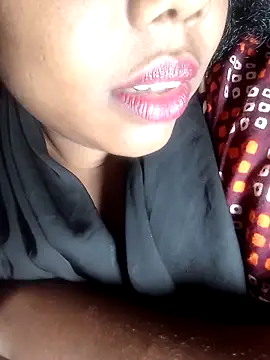 Snapshot of porimoi_505 chatting on April 2026 04:19:01 PM porimoi 505 online show from April 2026 04:19:01 PM