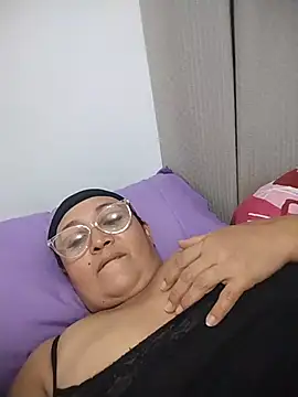 Nini Love  online show from February 2026 03:02:01 AM