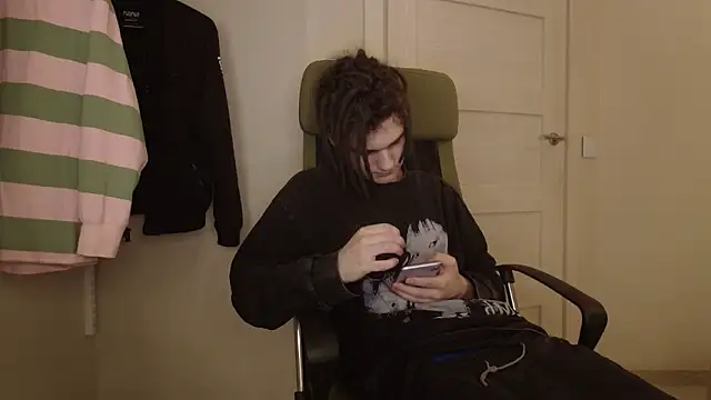 Snapshot of PeachTree chatting on March 2026 07:20:02 PM PeachTree online show from March 2026 07:20:02 PM