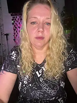 JenniferCarmen online show from February 2026 03:34:02 PM