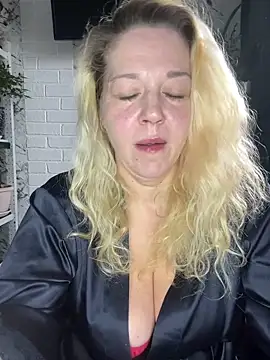 JenniferCarmen online show from April 2026 02:33:01 AM