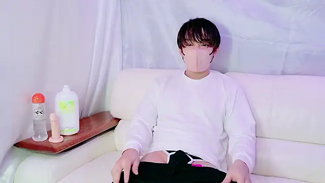 -kou-- online show from February 2026 11:39:01 AM