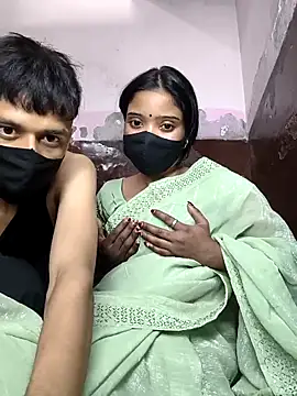 Snapshot of couplegk71 chatting on February 2026 02:50:02 AM couplegk71 online show from February 2026 02:50:02 AM