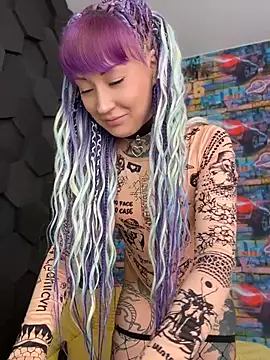 Snapshot of Tattoo__Moon chatting on April 2026 12:01:01 AM Tattoo Moon online show from April 2026 12:01:01 AM