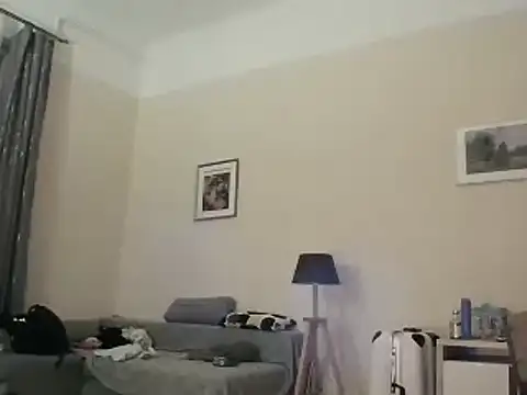 Snapshot of Bellaa25 chatting on April 2026 06:01:01 PM Bellaa25 online show from April 2026 06:01:01 PM