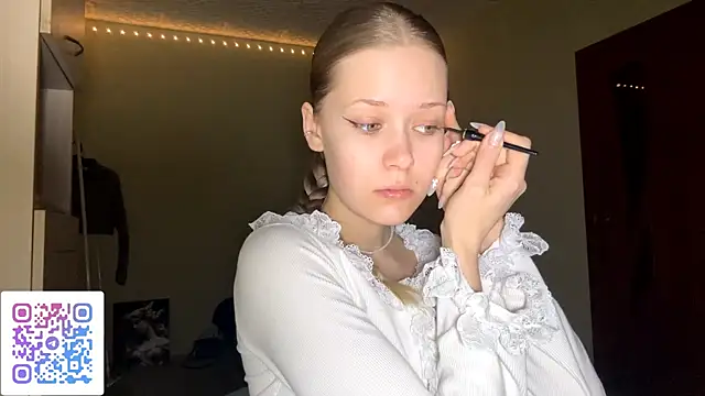 ZaidaSchwarten online show from February 2026 05:23:01 AM