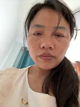 Snapshot of cmvoo chatting on April 2026 03:45:02 AM cmvoo online show from April 2026 03:45:02 AM