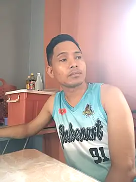 Snapshot of jevtobias chatting on December 2025 04:17:01 AM jevtobias online show from December 2025 04:17:01 AM