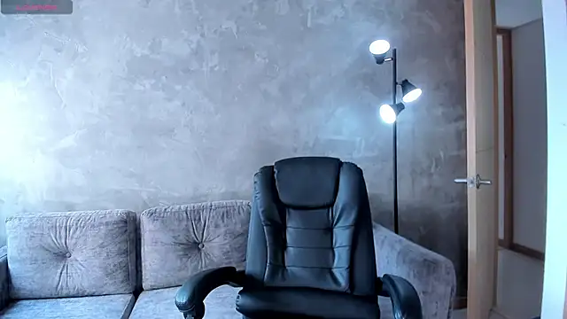 ValerieAustin online show from December 2025 06:02:01 PM