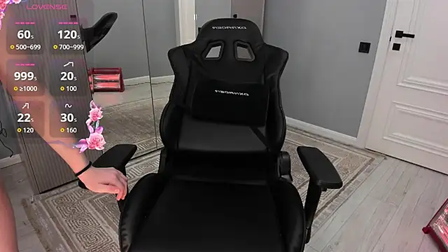 Snapshot of lovelymikky chatting on February 2026 03:18:01 AM lovelymikky online show from February 2026 03:18:01 AM