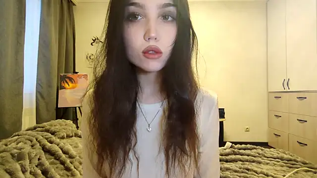 Snapshot of Qwami_Amie chatting on December 2025 05:47:01 AM Qwami Amie online show from December 2025 05:47:01 AM