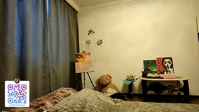 Snapshot of Qwami_Amie chatting on January 2026 05:22:02 AM Qwami Amie online show from January 2026 05:22:02 AM