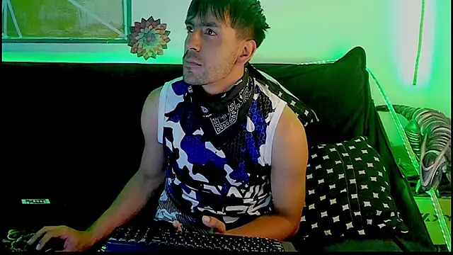 Snapshot of Lord_Apolo chatting on March 2026 02:44:01 PM Lord Apolo online show from March 2026 02:44:01 PM