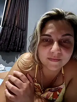 Snapshot of loiragostosa69 chatting on April 2026 10:22:01 PM loiragostosa69 online show from April 2026 10:22:01 PM