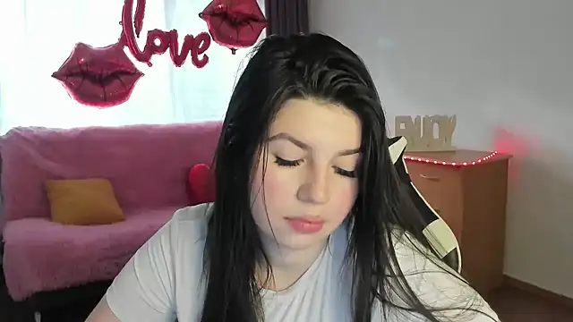 KisaModel online show from April 2026 01:20:02 AM