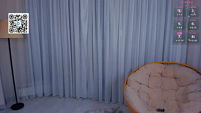 Snapshot of LenaKurpiel chatting on December 2025 04:34:01 PM LenaKurpiel online show from December 2025 04:34:01 PM