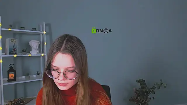 caroline eclipse online show from December 2025 09:58:01 AM