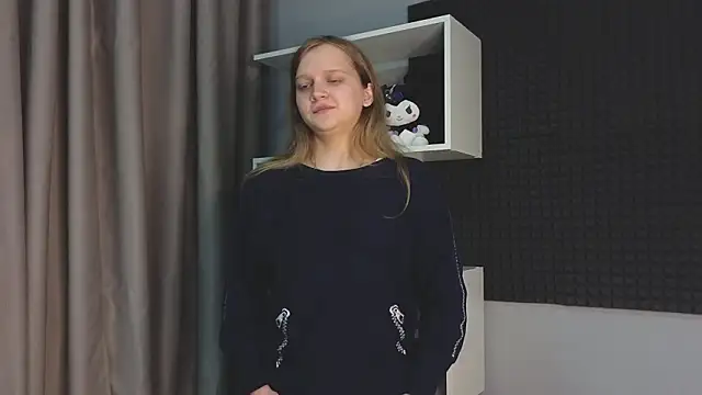 Snapshot of HazeElariel chatting on March 2026 02:43:01 PM HazeElariel online show from March 2026 02:43:01 PM