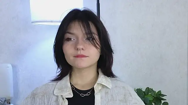 NyraVesperis online show from June 2026 06:48:02 AM