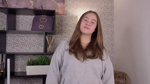 RuthFreeley online show from December 2025 03:49:02 PM