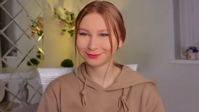 Snapshot of CorrieHighfield chatting on December 2025 12:59:02 AM CorrieHighfield online show from December 2025 12:59:02 AM