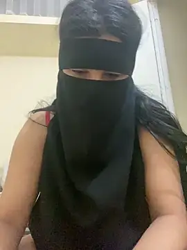 Snapshot of sara___fun chatting on December 2025 12:32:01 PM sara fun online show from December 2025 12:32:01 PM