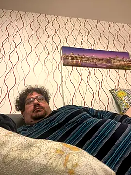 P0rco89 online show from December 2025 07:12:01 AM