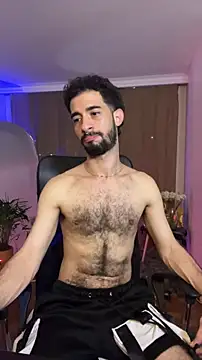 Snapshot of _YOURHERO chatting on December 2025 12:07:01 AM YOURHERO online show from December 2025 12:07:01 AM