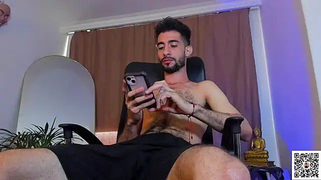 Snapshot of _YOURHERO chatting on February 2026 05:38:01 PM YOURHERO online show from February 2026 05:38:01 PM