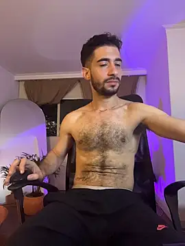 Snapshot of _YOURHERO chatting on February 2026 12:34:02 AM YOURHERO online show from February 2026 12:34:02 AM