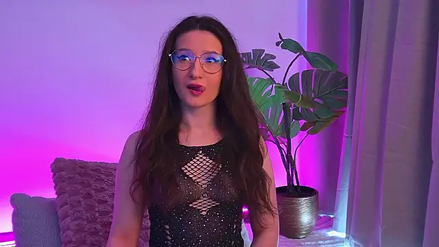 Snapshot of TheaMalekoo chatting on March 2026 07:37:02 AM TheaMalekoo online show from March 2026 07:37:02 AM