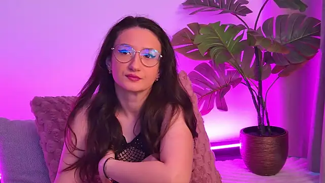 Snapshot of TheaMalekoo chatting on March 2026 07:08:02 AM TheaMalekoo online show from March 2026 07:08:02 AM