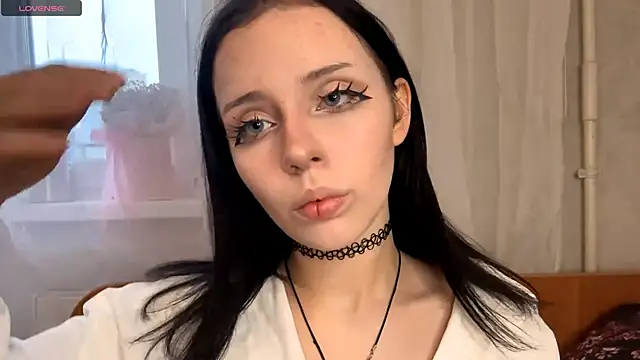 Snapshot of Eva_blo0m chatting on December 2025 09:02:01 AM Eva blo0m online show from December 2025 09:02:01 AM